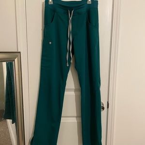 Figs Small Tall Kade Cargo Pant - Hunter Green